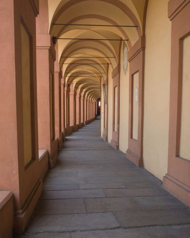 Die Arkadengänge zum Santuario Madonna di San Luca gehören zu den längsten weltweit.