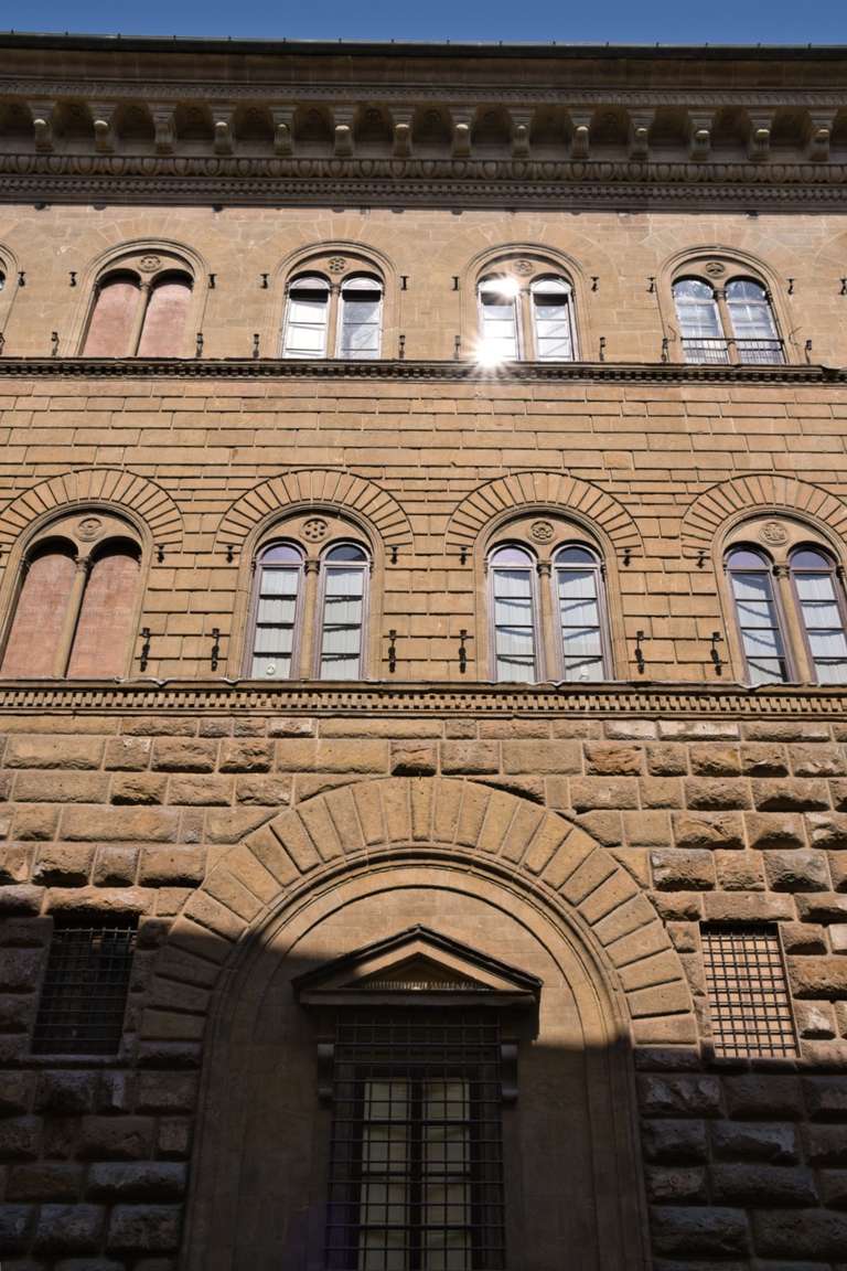 Details der Fassade des Palazzo Medici.