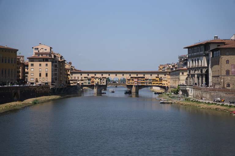Der ikonische Fotospot der Ponte Vecchio.